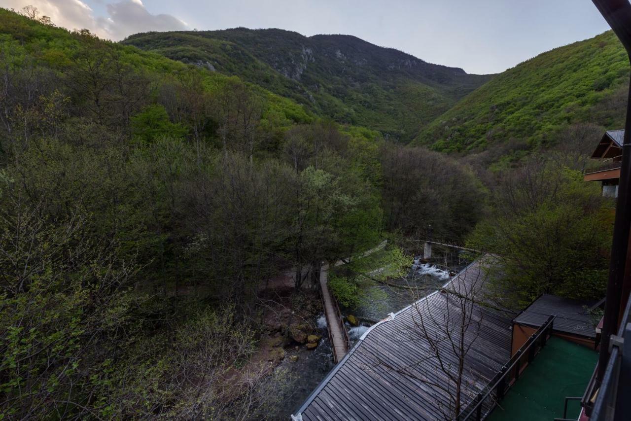 Resort Ujevara E Drinit Peje Exteriér fotografie