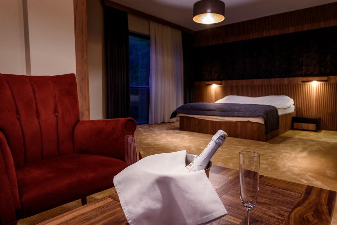 Resort Ujevara E Drinit Peje Exteriér fotografie